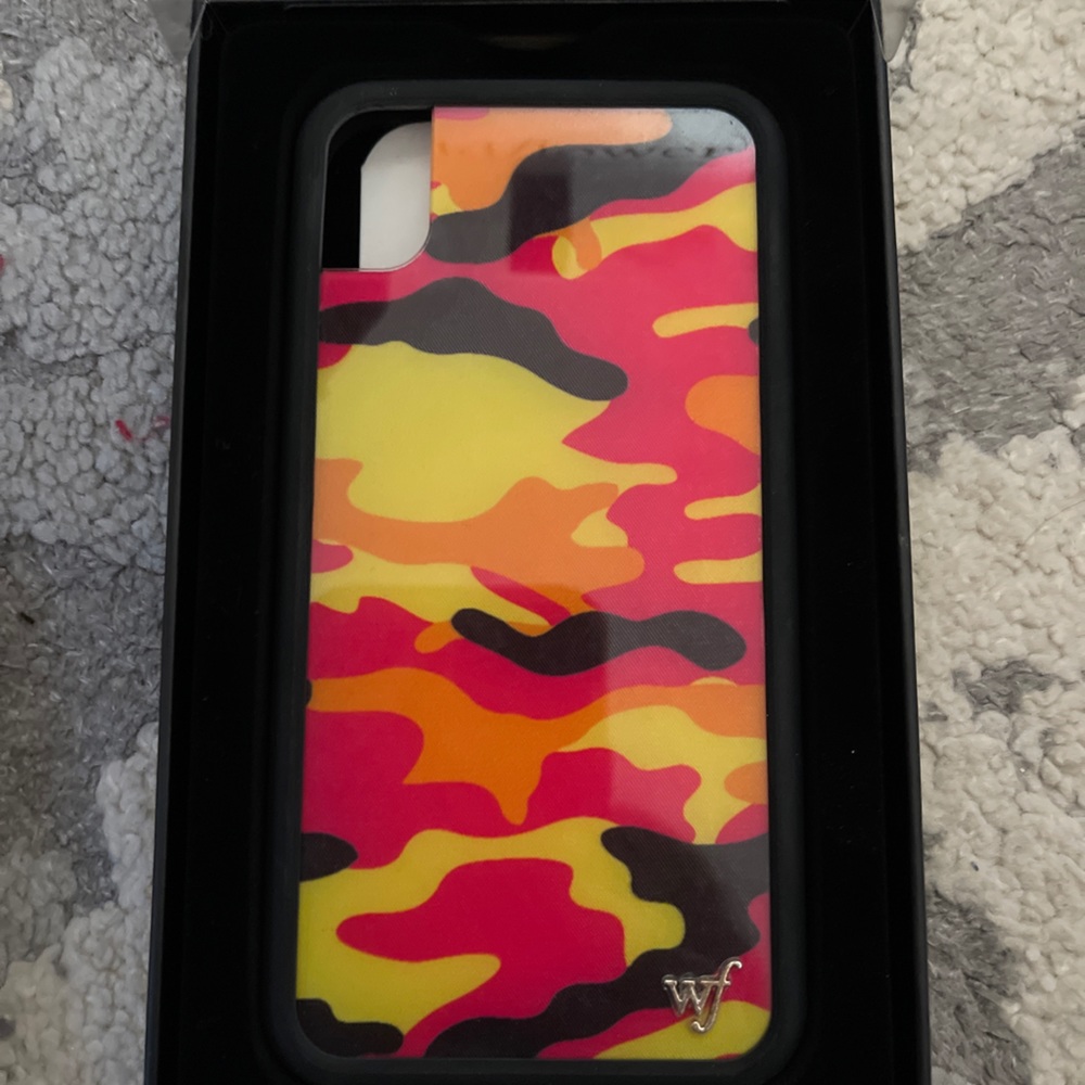 wildflower iphone xr pink camo case